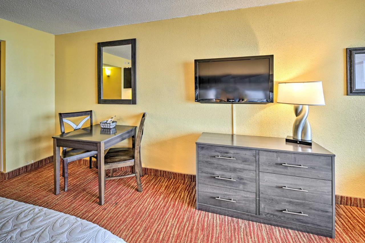 Convenient Myrtle Beach Studio With Balcony! Buitenkant foto