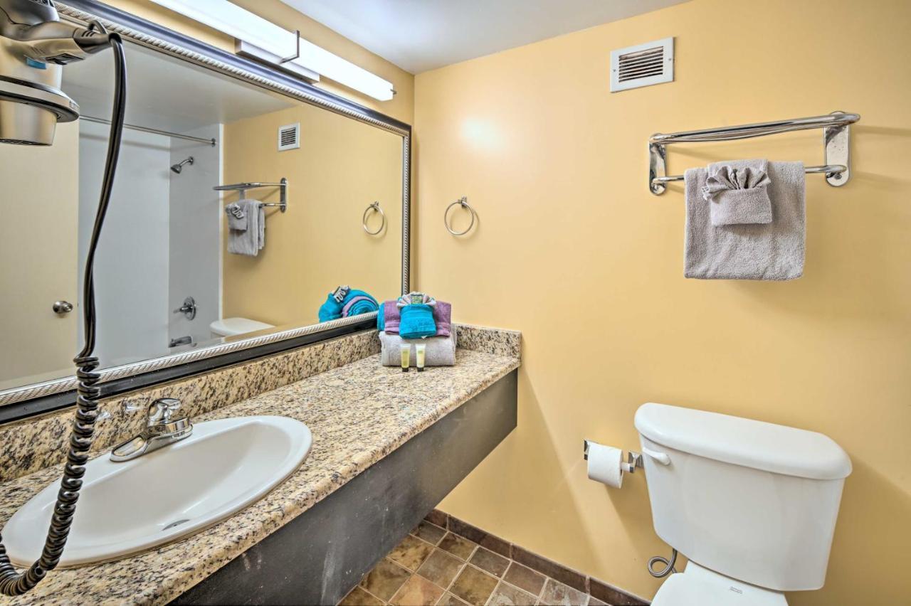 Convenient Myrtle Beach Studio With Balcony! Buitenkant foto